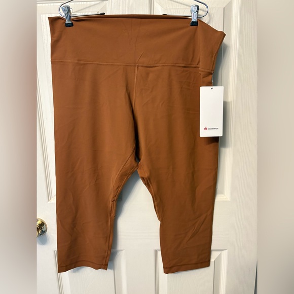 NWT Lululemon Align HR Crop 21” COPB Copper Brown Size 20 MSRP $88 - Picture 1 of 4